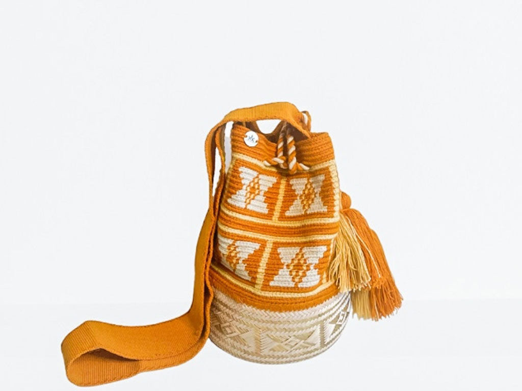 Akuaippa Wayuu Crossbody Bag with Design
